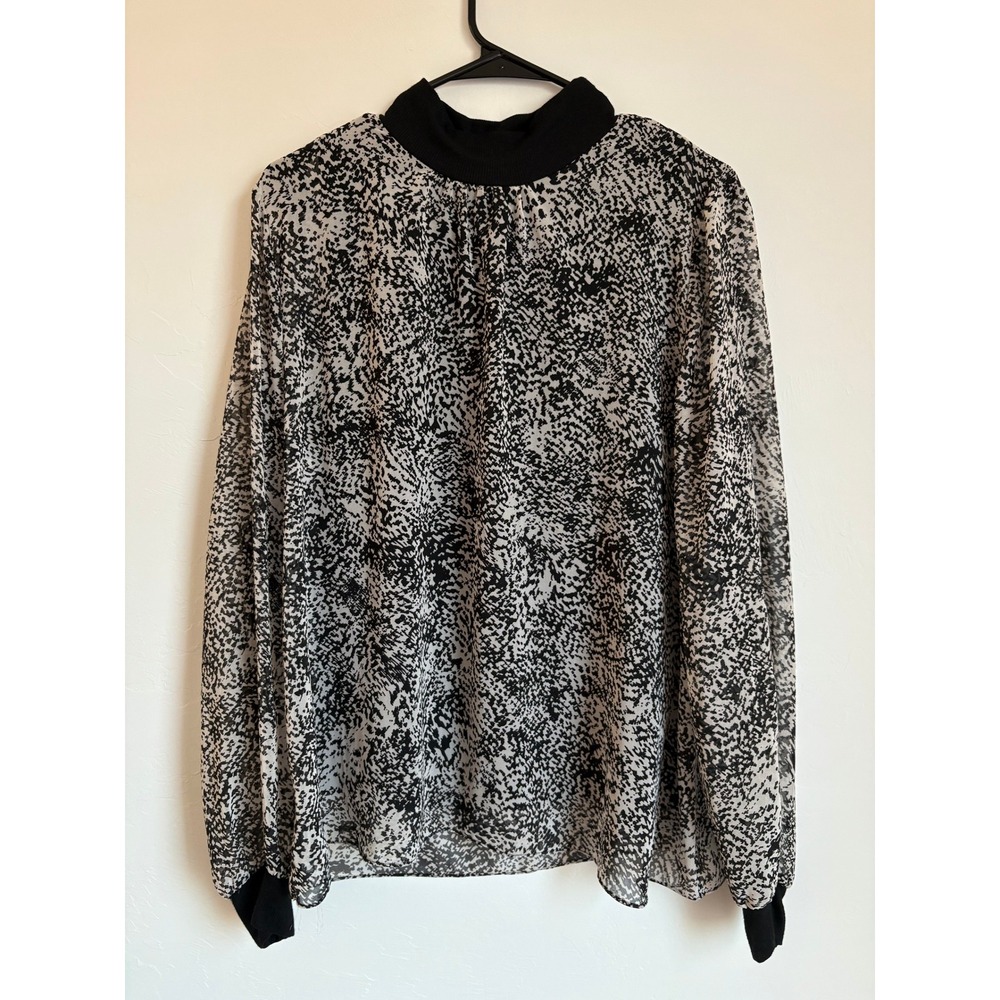 Lola & Sophie New York Mock Neck Blouse Chic Preppy Career Office Quiet Luxury